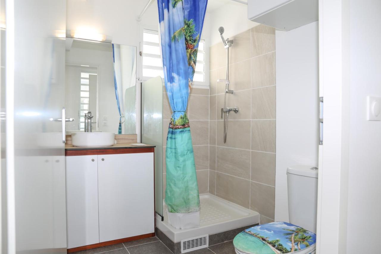 Dlo Doubout Les Pieds Dans L'Eau Apartment Sainte-Anne  Exterior foto