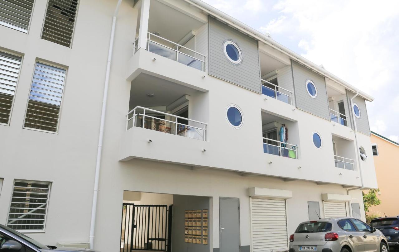 Dlo Doubout Les Pieds Dans L'Eau Apartment Sainte-Anne  Exterior foto